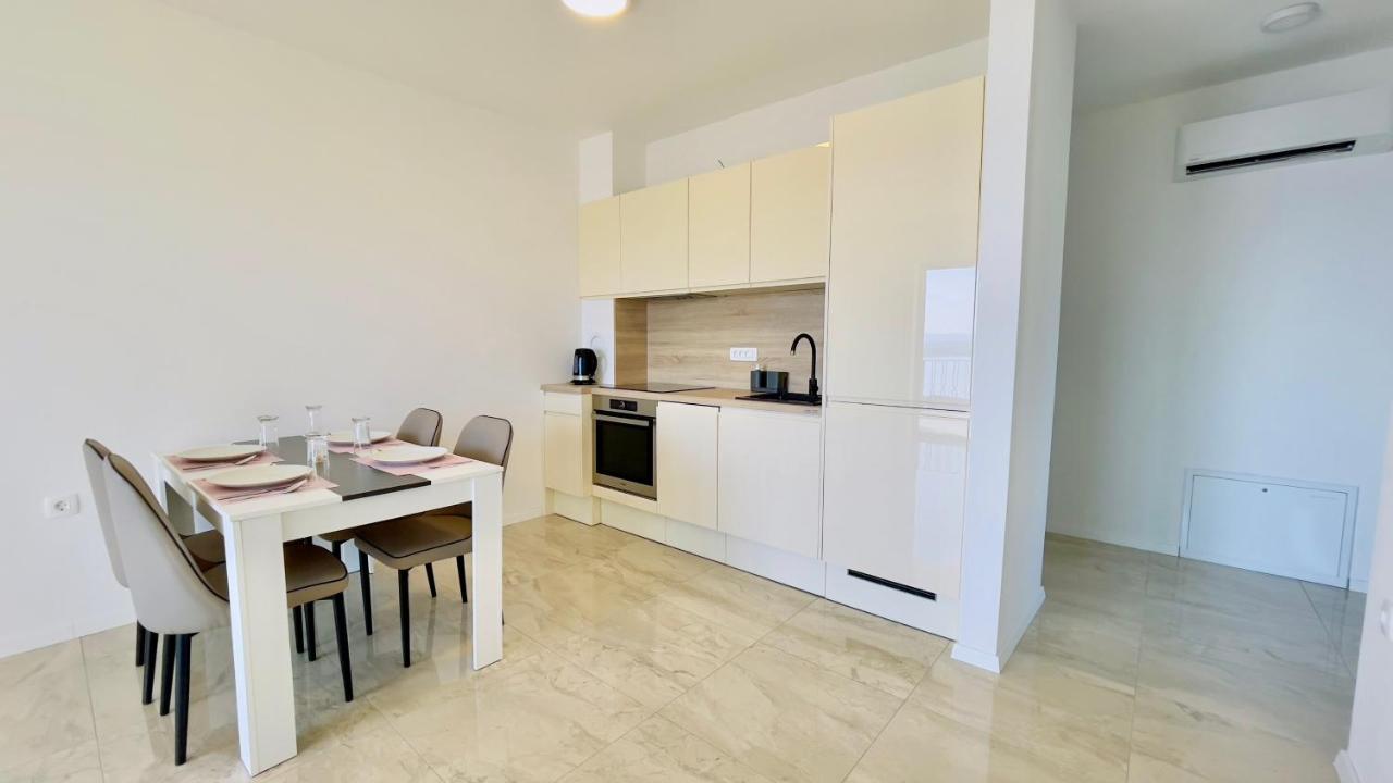 Apartments Sunflower Dramalj Luaran gambar